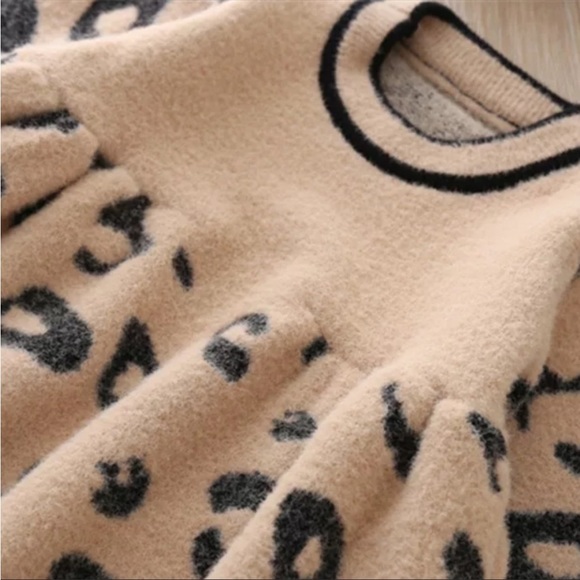Leopard Print sweater dress. NWT 3-4 YRS - Picture 8 of 11
